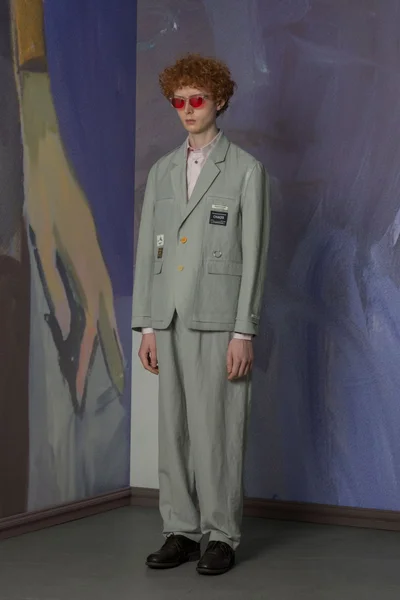 Look 9